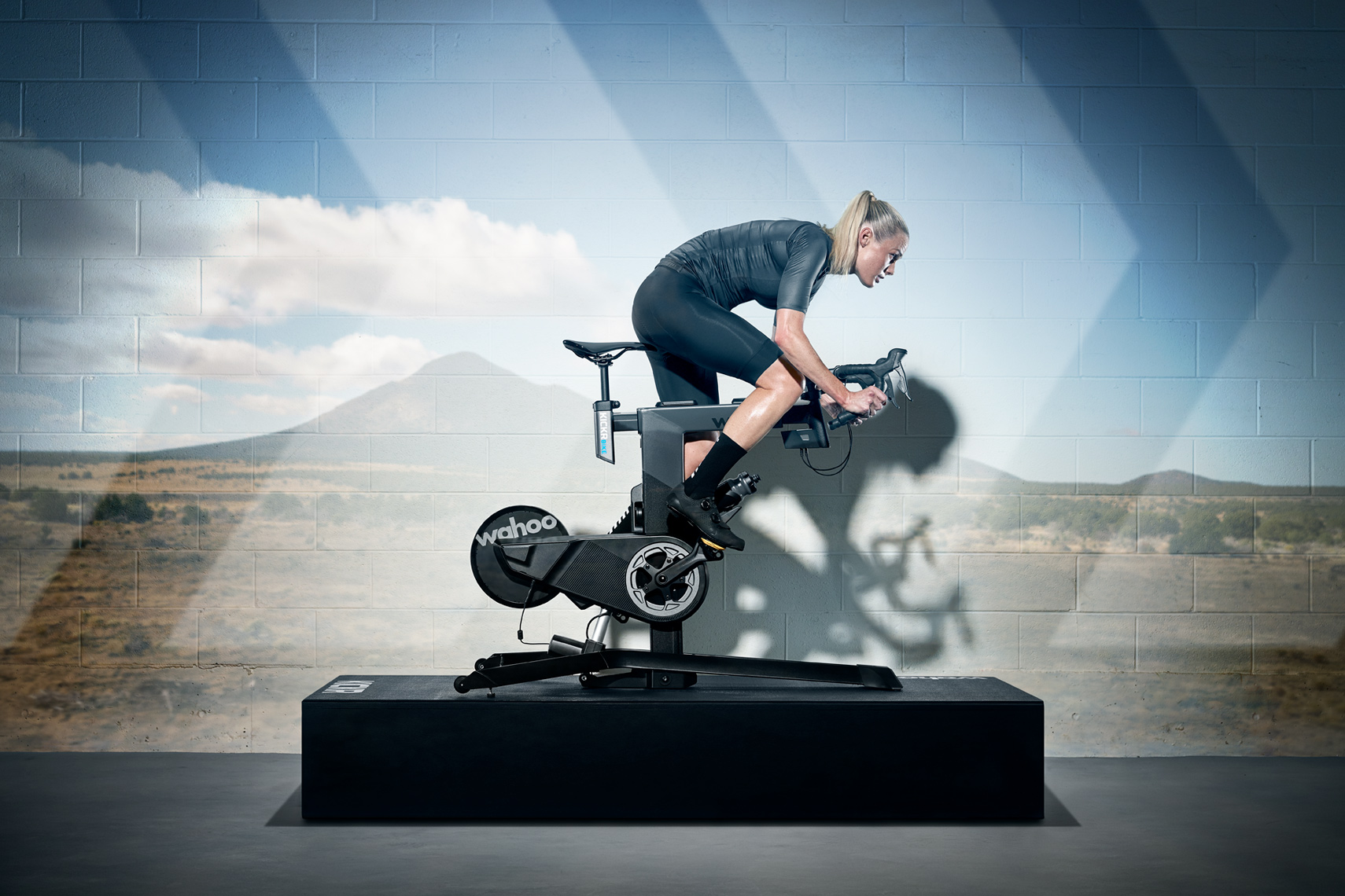 wahoo-kickr-bike-rider-projection-2